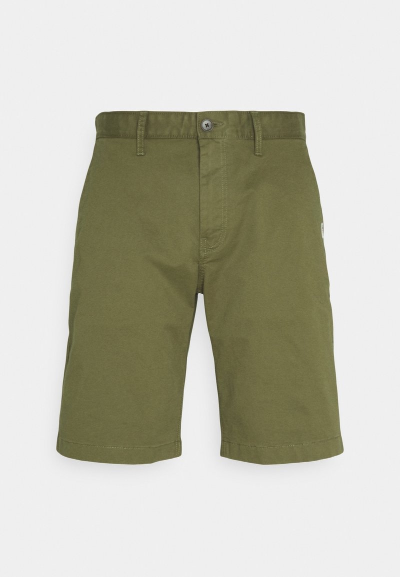 Shorts décontractés vert olive avec passants de ceinture, bouton à l'avant et fermeture éclair, présentés sur un fond clair uni.