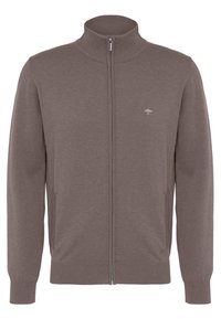 Grå glidelås cardigan med høy krage, ribbet nederkant og cuffs, to frontlommer, og en liten logo på venstre bryst.