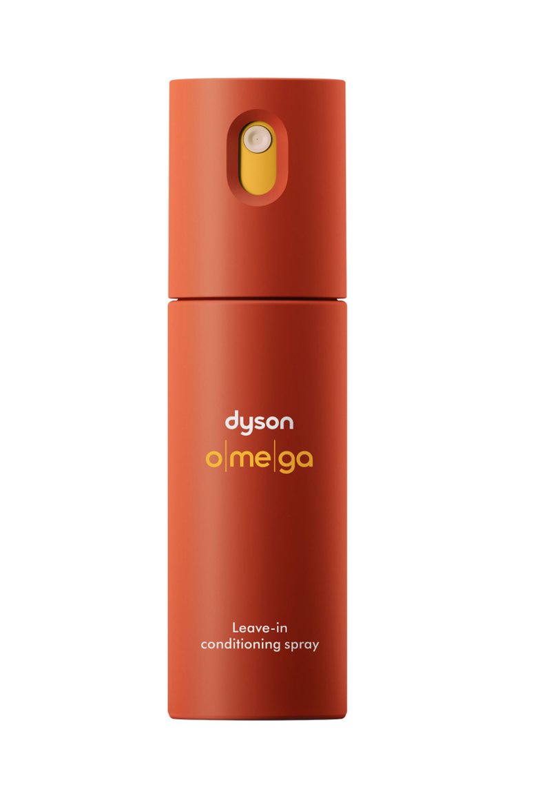 Spray condizionante leave-in Dyson Omega, contenitore cilindrico opaco arancione, ugello spray giallo, etichetta con testo bianco sul davanti.