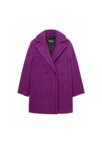 Abrigo morado de doble botonadura hecho de tejido texturizado, con un cuello con muesca y bolsillos laterales. Etiqueta de la marca visible en el forro interior.