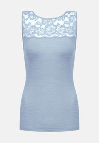 Unselected, polar wind