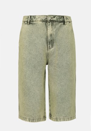 Zelena traper kratka hlače sa izblijedjelim finišem, dizajn s pet džepova i vidljivim šavovima. Srednje dužine, ravnog kroja s kopčanjem na dugme i patentni zatvarač.