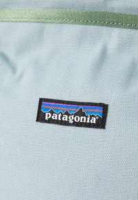 Patagonia FIELDSMITH ROLL TOP PACK UNISEX - Zaino - thermal blue