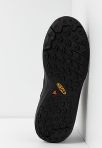 Keen EXPLORE MID WP - Hikingschuh - black/star white