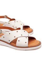 Pikolinos Sandales - white