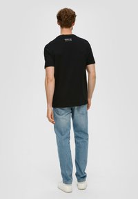 s.Oliver Camiseta estampada - schwarz