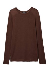 Chemise brune à manches longues avec un col rond, fabriquée dans un tissu léger et lisse. Présente un design simple et minimaliste, sans motifs.