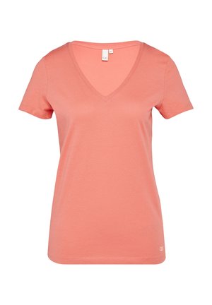 Koraal V-hals T-shirt gemaakt van zachte katoen, met korte mouwen, een getailleerde pasvorm en een subtiel logo aan de linkerkant nabij de zoom.