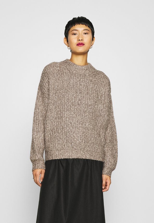 PAVILLA O-NECK - Strickpullover - ginger root