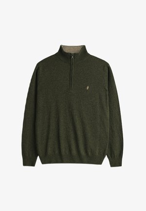Maglione verde scuro con cerniera, realizzato in tessuto morbido, caratterizzato da un collo alto e un piccolo logo ricamato sul petto.