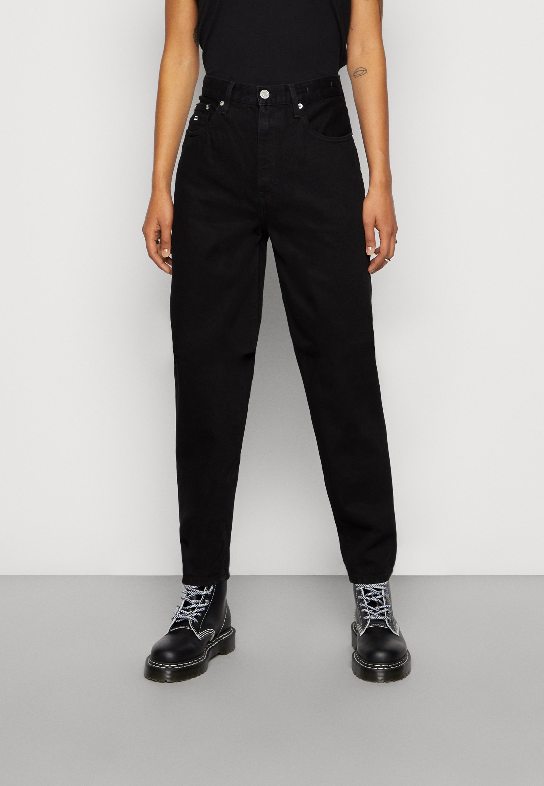 Women's Ultra High-Rise Black Mom Jeans