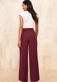 Friends Like These WIDE LEG SMART - Kalhoty - red