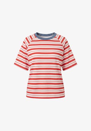 Camicia a maniche corte con righe orizzontali rosse e bianche e scollo rotondo blu a contrasto su sfondo bianco.