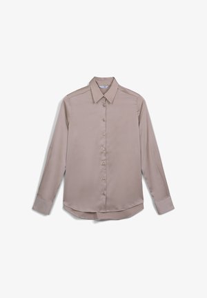 Camicia a maniche lunghe con bottoni in tessuto beige chiaro. Presenta un colletto classico, una texture liscia e bottoni simili a perle lungo il fronte.