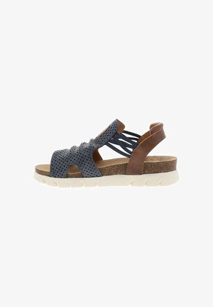Kvinders afslappede sandal med blå perforeret front, brun ankelrem, elastiske sidelommer, korkfodpanel og hvid gummisål.