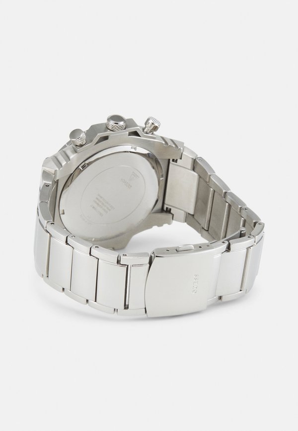 EXPOSURE EXCLUSIVE - Watch2