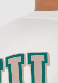 Smilodox PRINT LOGO BRAIL - Camiseta estampada - creme