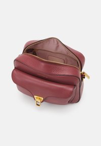 Coccinelle BEAT  - Borsa a tracolla - bordeaux