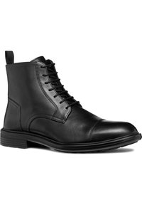 Botas de cuero negras hasta el tobillo con puntera redondeada, cordones en la parte delantera, tira en la parte posterior y suela resistente. Costuras decorativas a lo largo de los lados.
