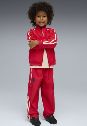 Puma, PUMA X PAW PATROL T7 RELAXED TRAININGSHOSE. UNISEX - Pantalones deportivos - for all time red
