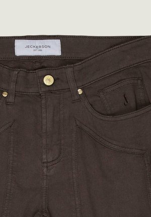 Jeckerson, JOHN 5 TASCHE TOPPA JUPPA077JOHN001 CTCPTPIQU001 U036 - Pantalones - dark brown