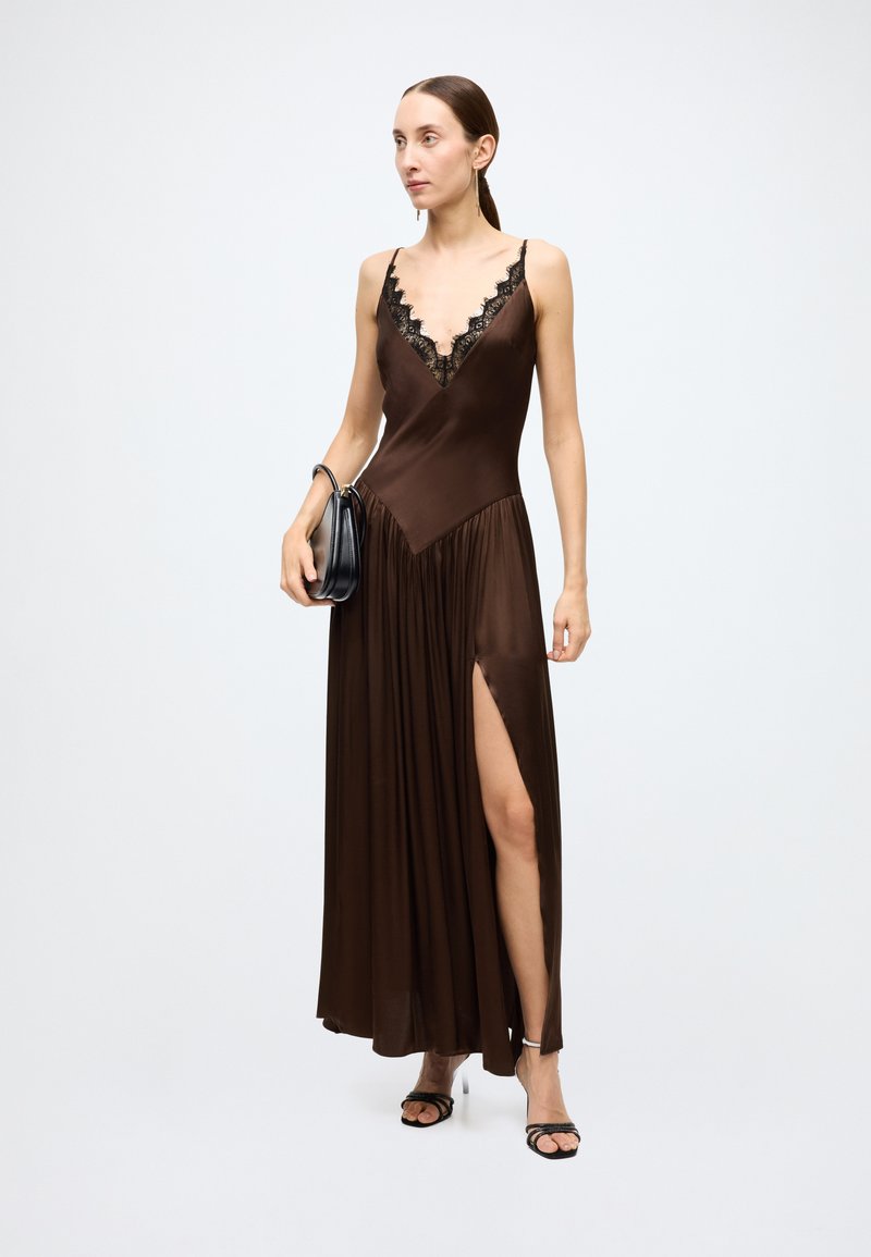 Bardot ADERIA LACE DETAIL MAXI DRESS - Cocktail dress / Party dress - dark choco/brown - Zalando.ie Bardot ADERIA LACE DETAIL MAXI DRESS - Cocktail dress / Party dress - dark choco/brown - Zalando.ie