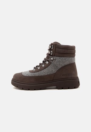 Moon Boot COMBAT BOOT UNISEX - Boots à talons - cocoa/grey