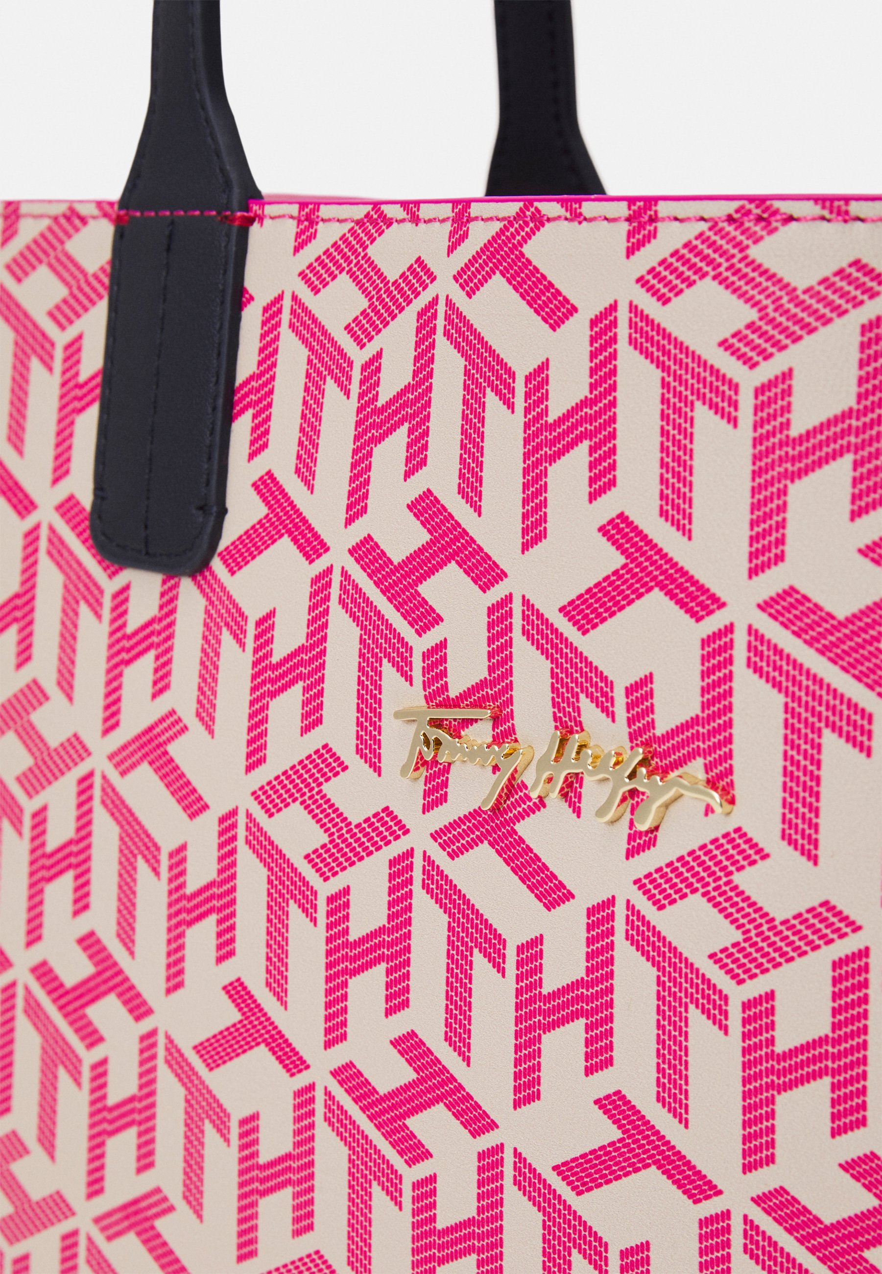 tommy hilfiger iconic tommy tote monogram