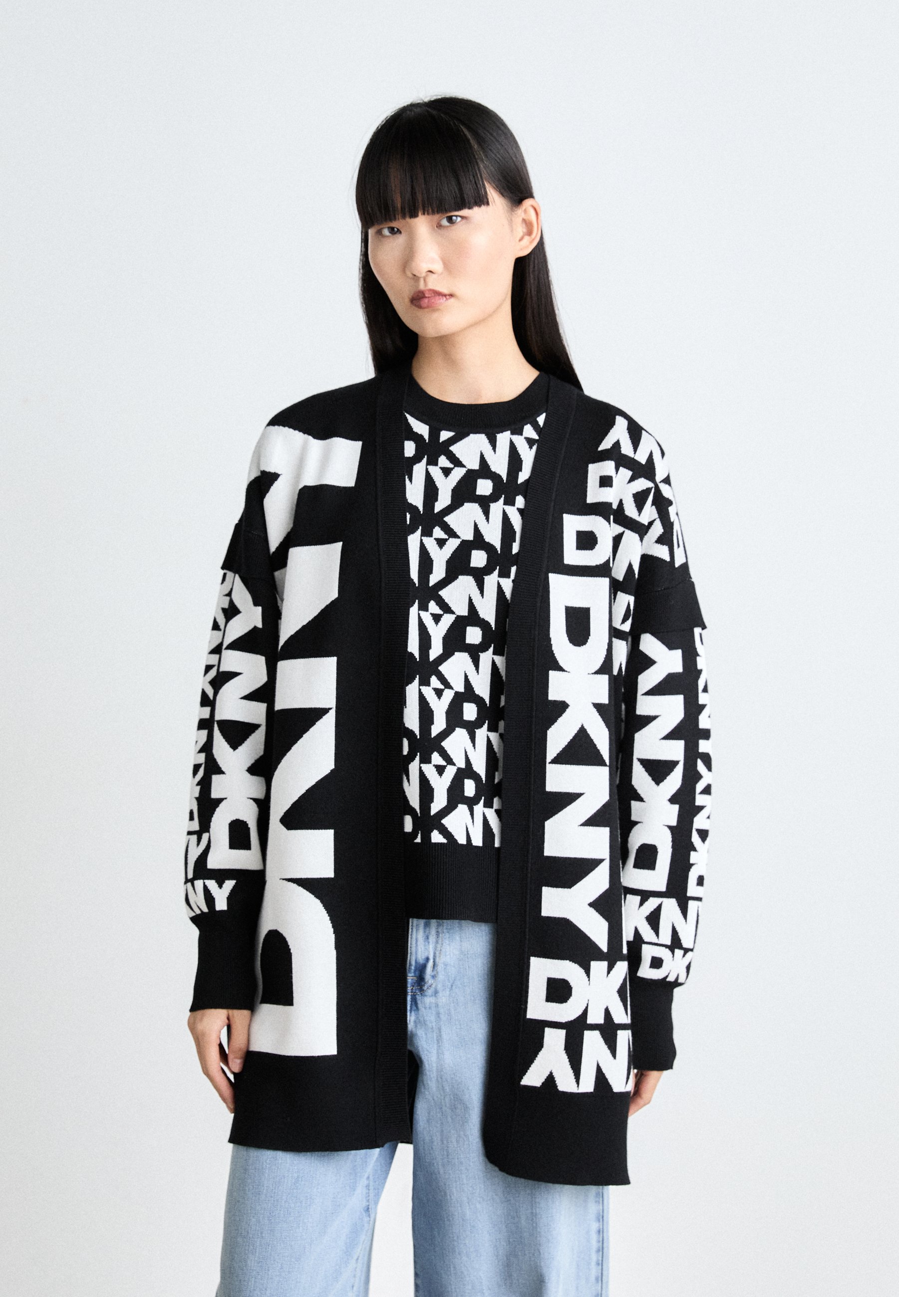 Cardigan DKNY Taille M Ivoire - Occasion En Très Bon état, Style Décontracté