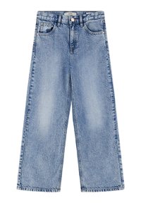 Jeans larges bleu clair avec une texture délavée, cinq poches et une fermeture à bouton à la taille. Détails de couture le long des coutures.
