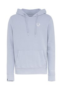 Sudadera azul claro con un bolsillo frontal, capucha con cordones y un pequeño logo bordado en el pecho. Fabricada con una tela suave y y puños de canalé.