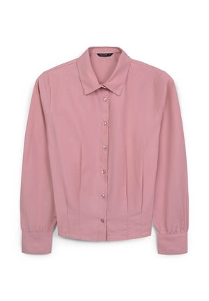 Chemise rose à manches longues et boutonnière avec un col classique, composée d'un tissu lisse, d'un éclat subtil et de manches à poignets.
