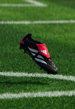 adidas Performance PREDATOR ELITE FOLD OVER TONGUE FIRM GROUND KIDS UNISEX - Μπότες ποδοσφαίρου για σταθερό έδαφος - core black/footwear white/lucid red