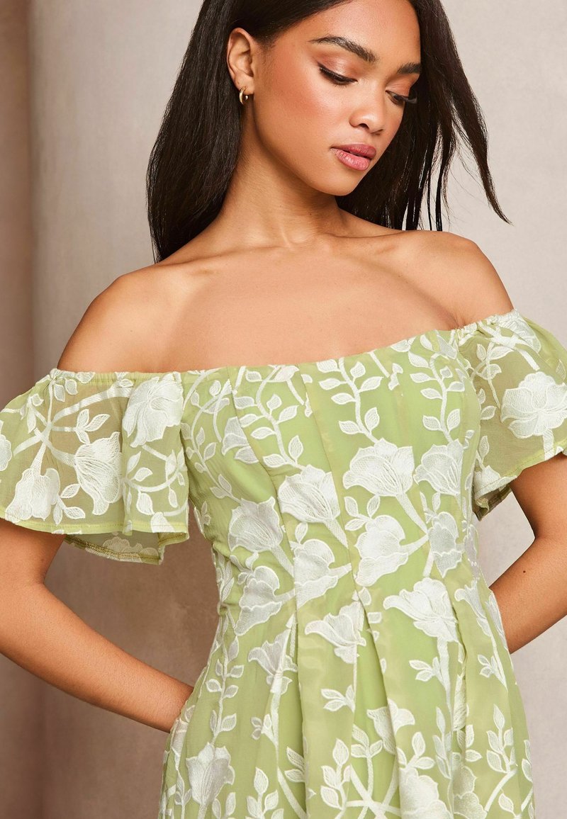 Lipsy PETITE FIT - PREMIUM FLORAL EMBROIDERED BARDOT MIDI PROM DRESS . -  Day dress - green - Zalando