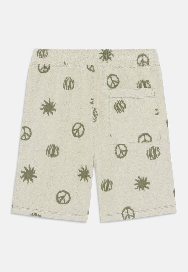 BERMUDA - Shorts - kaki clair2