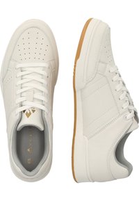 Whistler Matalavartiset tennarit - 1002 white