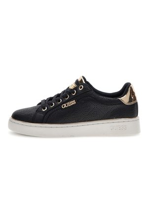 Scarpe da ginnastica nere in sintetico con motivo embossé, dettagli in oro, punta rotonda e suola in gomma bianca. Presentano il logo e un design con lacci.