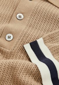 Unausgewählt, camel brown