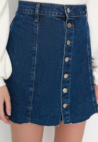 Trendyol Áčková sukně - blue