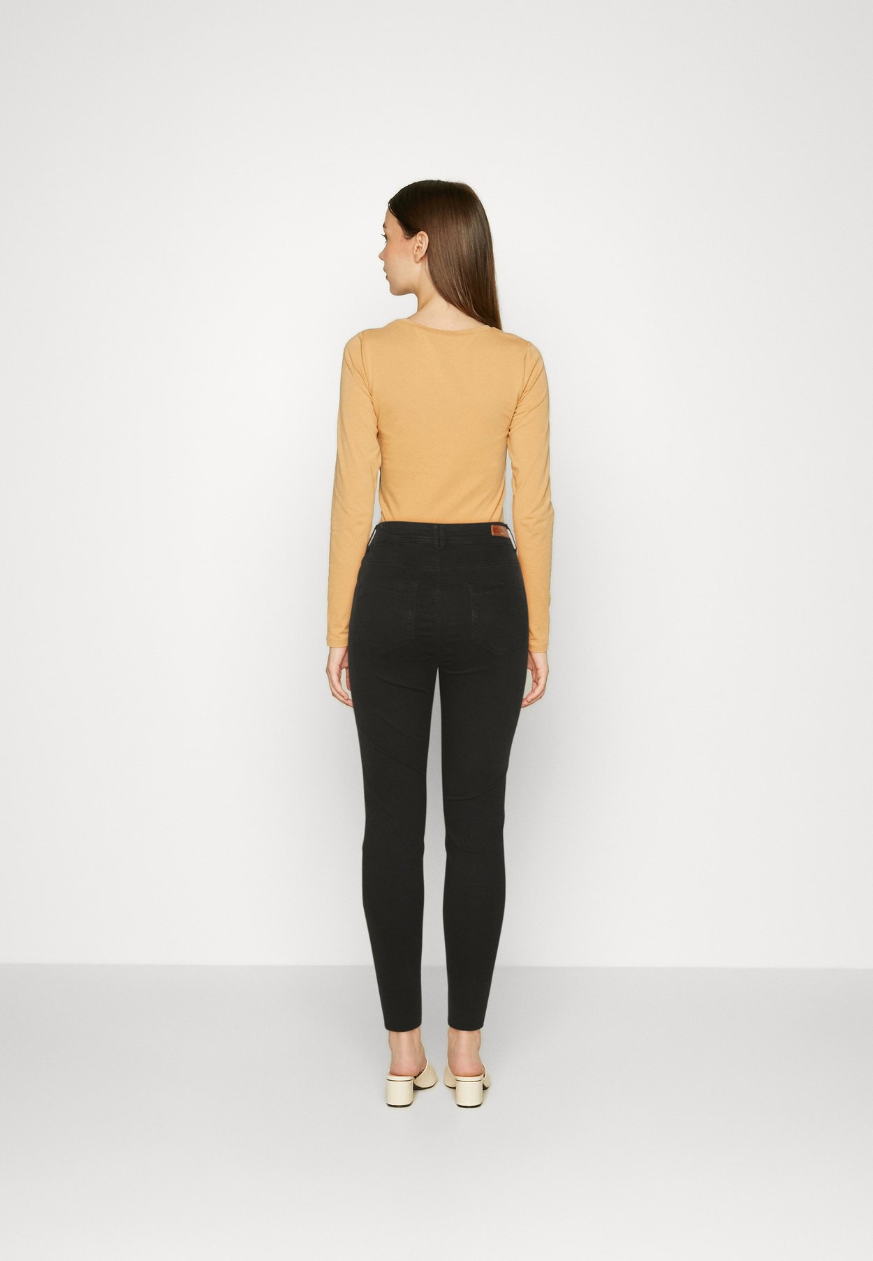 ONLMISSOURI SEAMLESS PANT
