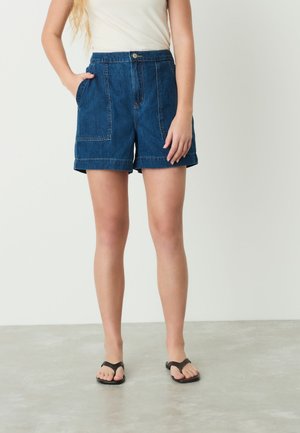 Next REGULAR FIT  UTILITY LIGHTWEIGHT  - Jeansshort - mid blue