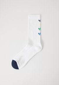 Unselected, white