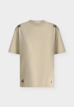 Scotch & Soda, WASHED LOOSE FIT WITH EMBROIDERY - T-shirt basique - doeskin