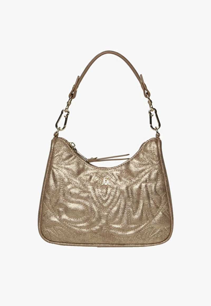 Złota torebka na ramię o fakturze z pojedynczym odpinanym paskiem, zamek błyskawiczny na górze oraz małym metalowym logo na środku przodu.