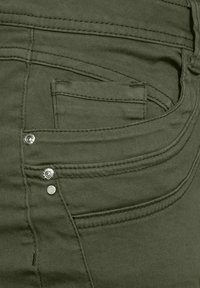Cecil Slim fit -farkut - olive