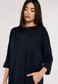 Apricot Strickkleid - navy