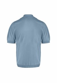 Kurzärmliges Poloshirt aus hellblauem Baumwollstoff mit einem klassischen Kragen, gerippten Ärmelbündchen und einer glatten Oberfläche ohne Muster.