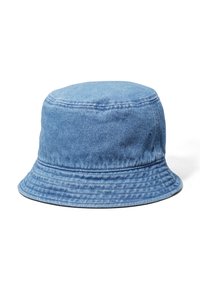 Blå denim bucket hat med en bred syet skygge, cirkulær krone og struktureret stof. Har ventilationshuller i siderne.
