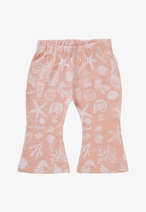Roze katoenen flarebroek met een wit zee-thema patroon, waaronder schelpen, zeesterren en zeegras. Elastische waistband voor comfort.