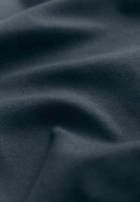 Thumbnail Image 6